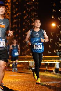 BIB: 275, 41023
                            <button type="button" onclick="openModal(16318632)" class="btn btn-primary btn-sm float-right btn-popup" data-toggle="modal" data-target=".modal-high-quality">
                        <i class="fas fa-shopping-cart"></i> Add to Cart
                    </button>
                                            <button type="button" onclick="isThisMe(16318632, true)" class="btn btn-success btn-sm float-right btn-popup btn-isme hidden" data-toggle="tooltip" data-placement="bottom" title="นี่คือรูปของคุณใช่ไหม คลิกที่นี่เพื่อเอาเข้าอัลบั้ม">
                        <i class="fas fa-plus"></i> Add to album
                    </button>
                    <button type="button" onclick="isThisMe(16318632, false)" class="btn btn-warning btn-sm float-right btn-popup btn-isnotme hidden">
                        <i class="fas fa-ban"></i> Remove from album
                    </button>