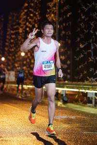 BIB: 41501
                            <button type="button" onclick="openModal(16196509)" class="btn btn-primary btn-sm float-right btn-popup" data-toggle="modal" data-target=".modal-high-quality">
                        <i class="fas fa-shopping-cart"></i> Add to Cart
                    </button>
                                            <button type="button" onclick="isThisMe(16196509, true)" class="btn btn-success btn-sm float-right btn-popup btn-isme hidden" data-toggle="tooltip" data-placement="bottom" title="นี่คือรูปของคุณใช่ไหม คลิกที่นี่เพื่อเอาเข้าอัลบั้ม">
                        <i class="fas fa-plus"></i> Add to album
                    </button>
                    <button type="button" onclick="isThisMe(16196509, false)" class="btn btn-warning btn-sm float-right btn-popup btn-isnotme hidden">
                        <i class="fas fa-ban"></i> Remove from album
                    </button>