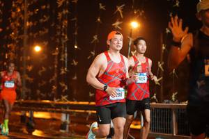 BIB: 1094, 288
                            <button type="button" onclick="openModal(16176245)" class="btn btn-primary btn-sm float-right btn-popup" data-toggle="modal" data-target=".modal-high-quality">
                        <i class="fas fa-shopping-cart"></i> Add to Cart
                    </button>
                                            <button type="button" onclick="isThisMe(16176245, true)" class="btn btn-success btn-sm float-right btn-popup btn-isme hidden" data-toggle="tooltip" data-placement="bottom" title="นี่คือรูปของคุณใช่ไหม คลิกที่นี่เพื่อเอาเข้าอัลบั้ม">
                        <i class="fas fa-plus"></i> Add to album
                    </button>
                    <button type="button" onclick="isThisMe(16176245, false)" class="btn btn-warning btn-sm float-right btn-popup btn-isnotme hidden">
                        <i class="fas fa-ban"></i> Remove from album
                    </button>