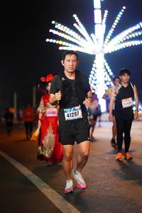 BIB: 41297, 23493
                            <button type="button" onclick="openModal(17282226)" class="btn btn-primary btn-sm float-right btn-popup" data-toggle="modal" data-target=".modal-high-quality">
                        <i class="fas fa-shopping-cart"></i> Add to Cart
                    </button>
                                            <button type="button" onclick="isThisMe(17282226, true)" class="btn btn-success btn-sm float-right btn-popup btn-isme hidden" data-toggle="tooltip" data-placement="bottom" title="นี่คือรูปของคุณใช่ไหม คลิกที่นี่เพื่อเอาเข้าอัลบั้ม">
                        <i class="fas fa-plus"></i> Add to album
                    </button>
                    <button type="button" onclick="isThisMe(17282226, false)" class="btn btn-warning btn-sm float-right btn-popup btn-isnotme hidden">
                        <i class="fas fa-ban"></i> Remove from album
                    </button>