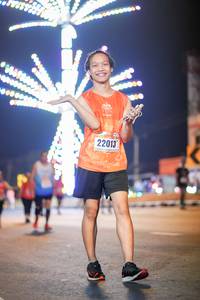 BIB: 22013
                            <button type="button" onclick="openModal(18021181)" class="btn btn-primary btn-sm float-right btn-popup" data-toggle="modal" data-target=".modal-high-quality">
                        <i class="fas fa-shopping-cart"></i> Add to Cart
                    </button>
                                            <button type="button" onclick="isThisMe(18021181, true)" class="btn btn-success btn-sm float-right btn-popup btn-isme hidden" data-toggle="tooltip" data-placement="bottom" title="นี่คือรูปของคุณใช่ไหม คลิกที่นี่เพื่อเอาเข้าอัลบั้ม">
                        <i class="fas fa-plus"></i> Add to album
                    </button>
                    <button type="button" onclick="isThisMe(18021181, false)" class="btn btn-warning btn-sm float-right btn-popup btn-isnotme hidden">
                        <i class="fas fa-ban"></i> Remove from album
                    </button>