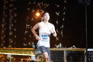 BIB: 40621
                            <button type="button" onclick="openModal(16174557)" class="btn btn-primary btn-sm float-right btn-popup" data-toggle="modal" data-target=".modal-high-quality">
                        <i class="fas fa-shopping-cart"></i> Add to Cart
                    </button>
                                            <button type="button" onclick="isThisMe(16174557, true)" class="btn btn-success btn-sm float-right btn-popup btn-isme hidden" data-toggle="tooltip" data-placement="bottom" title="นี่คือรูปของคุณใช่ไหม คลิกที่นี่เพื่อเอาเข้าอัลบั้ม">
                        <i class="fas fa-plus"></i> Add to album
                    </button>
                    <button type="button" onclick="isThisMe(16174557, false)" class="btn btn-warning btn-sm float-right btn-popup btn-isnotme hidden">
                        <i class="fas fa-ban"></i> Remove from album
                    </button>