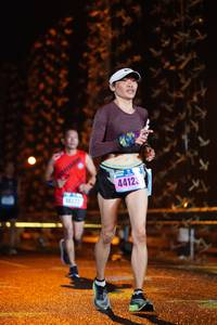 BIB: 4412, 8322
                            <button type="button" onclick="openModal(16213615)" class="btn btn-primary btn-sm float-right btn-popup" data-toggle="modal" data-target=".modal-high-quality">
                        <i class="fas fa-shopping-cart"></i> Add to Cart
                    </button>
                                            <button type="button" onclick="isThisMe(16213615, true)" class="btn btn-success btn-sm float-right btn-popup btn-isme hidden" data-toggle="tooltip" data-placement="bottom" title="นี่คือรูปของคุณใช่ไหม คลิกที่นี่เพื่อเอาเข้าอัลบั้ม">
                        <i class="fas fa-plus"></i> Add to album
                    </button>
                    <button type="button" onclick="isThisMe(16213615, false)" class="btn btn-warning btn-sm float-right btn-popup btn-isnotme hidden">
                        <i class="fas fa-ban"></i> Remove from album
                    </button>