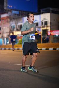 BIB: 4316
                            <button type="button" onclick="openModal(17266020)" class="btn btn-primary btn-sm float-right btn-popup" data-toggle="modal" data-target=".modal-high-quality">
                        <i class="fas fa-shopping-cart"></i> Add to Cart
                    </button>
                                            <button type="button" onclick="isThisMe(17266020, true)" class="btn btn-success btn-sm float-right btn-popup btn-isme hidden" data-toggle="tooltip" data-placement="bottom" title="นี่คือรูปของคุณใช่ไหม คลิกที่นี่เพื่อเอาเข้าอัลบั้ม">
                        <i class="fas fa-plus"></i> Add to album
                    </button>
                    <button type="button" onclick="isThisMe(17266020, false)" class="btn btn-warning btn-sm float-right btn-popup btn-isnotme hidden">
                        <i class="fas fa-ban"></i> Remove from album
                    </button>