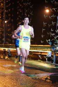 BIB: 42142
                            <button type="button" onclick="openModal(16196596)" class="btn btn-primary btn-sm float-right btn-popup" data-toggle="modal" data-target=".modal-high-quality">
                        <i class="fas fa-shopping-cart"></i> Add to Cart
                    </button>
                                            <button type="button" onclick="isThisMe(16196596, true)" class="btn btn-success btn-sm float-right btn-popup btn-isme hidden" data-toggle="tooltip" data-placement="bottom" title="นี่คือรูปของคุณใช่ไหม คลิกที่นี่เพื่อเอาเข้าอัลบั้ม">
                        <i class="fas fa-plus"></i> Add to album
                    </button>
                    <button type="button" onclick="isThisMe(16196596, false)" class="btn btn-warning btn-sm float-right btn-popup btn-isnotme hidden">
                        <i class="fas fa-ban"></i> Remove from album
                    </button>