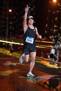 BIB: 40045
                            <button type="button" onclick="openModal(16183902)" class="btn btn-primary btn-sm float-right btn-popup" data-toggle="modal" data-target=".modal-high-quality">
                        <i class="fas fa-shopping-cart"></i> Add to Cart
                    </button>
                                            <button type="button" onclick="isThisMe(16183902, true)" class="btn btn-success btn-sm float-right btn-popup btn-isme hidden" data-toggle="tooltip" data-placement="bottom" title="นี่คือรูปของคุณใช่ไหม คลิกที่นี่เพื่อเอาเข้าอัลบั้ม">
                        <i class="fas fa-plus"></i> Add to album
                    </button>
                    <button type="button" onclick="isThisMe(16183902, false)" class="btn btn-warning btn-sm float-right btn-popup btn-isnotme hidden">
                        <i class="fas fa-ban"></i> Remove from album
                    </button>