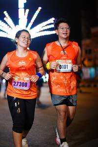BIB: 0101, 27300
                            <button type="button" onclick="openModal(17218262)" class="btn btn-primary btn-sm float-right btn-popup" data-toggle="modal" data-target=".modal-high-quality">
                        <i class="fas fa-shopping-cart"></i> Add to Cart
                    </button>
                                            <button type="button" onclick="isThisMe(17218262, true)" class="btn btn-success btn-sm float-right btn-popup btn-isme hidden" data-toggle="tooltip" data-placement="bottom" title="นี่คือรูปของคุณใช่ไหม คลิกที่นี่เพื่อเอาเข้าอัลบั้ม">
                        <i class="fas fa-plus"></i> Add to album
                    </button>
                    <button type="button" onclick="isThisMe(17218262, false)" class="btn btn-warning btn-sm float-right btn-popup btn-isnotme hidden">
                        <i class="fas fa-ban"></i> Remove from album
                    </button>