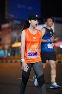 BIB: 400, 4112, 25585
                            <button type="button" onclick="openModal(17273721)" class="btn btn-primary btn-sm float-right btn-popup" data-toggle="modal" data-target=".modal-high-quality">
                        <i class="fas fa-shopping-cart"></i> Add to Cart
                    </button>
                                            <button type="button" onclick="isThisMe(17273721, true)" class="btn btn-success btn-sm float-right btn-popup btn-isme hidden" data-toggle="tooltip" data-placement="bottom" title="นี่คือรูปของคุณใช่ไหม คลิกที่นี่เพื่อเอาเข้าอัลบั้ม">
                        <i class="fas fa-plus"></i> Add to album
                    </button>
                    <button type="button" onclick="isThisMe(17273721, false)" class="btn btn-warning btn-sm float-right btn-popup btn-isnotme hidden">
                        <i class="fas fa-ban"></i> Remove from album
                    </button>