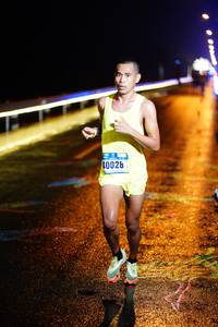 BIB: 40028
                            <button type="button" onclick="openModal(18268457)" class="btn btn-primary btn-sm float-right btn-popup" data-toggle="modal" data-target=".modal-high-quality">
                        <i class="fas fa-shopping-cart"></i> Add to Cart
                    </button>
                                            <button type="button" onclick="isThisMe(18268457, true)" class="btn btn-success btn-sm float-right btn-popup btn-isme hidden" data-toggle="tooltip" data-placement="bottom" title="นี่คือรูปของคุณใช่ไหม คลิกที่นี่เพื่อเอาเข้าอัลบั้ม">
                        <i class="fas fa-plus"></i> Add to album
                    </button>
                    <button type="button" onclick="isThisMe(18268457, false)" class="btn btn-warning btn-sm float-right btn-popup btn-isnotme hidden">
                        <i class="fas fa-ban"></i> Remove from album
                    </button>