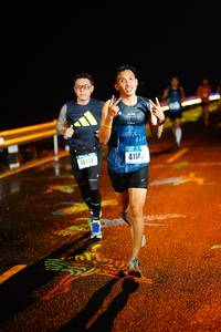 BIB: 4110, 40313
                            <button type="button" onclick="openModal(18271840)" class="btn btn-primary btn-sm float-right btn-popup" data-toggle="modal" data-target=".modal-high-quality">
                        <i class="fas fa-shopping-cart"></i> Add to Cart
                    </button>
                                            <button type="button" onclick="isThisMe(18271840, true)" class="btn btn-success btn-sm float-right btn-popup btn-isme hidden" data-toggle="tooltip" data-placement="bottom" title="นี่คือรูปของคุณใช่ไหม คลิกที่นี่เพื่อเอาเข้าอัลบั้ม">
                        <i class="fas fa-plus"></i> Add to album
                    </button>
                    <button type="button" onclick="isThisMe(18271840, false)" class="btn btn-warning btn-sm float-right btn-popup btn-isnotme hidden">
                        <i class="fas fa-ban"></i> Remove from album
                    </button>