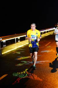 BIB: 4040
                            <button type="button" onclick="openModal(18273083)" class="btn btn-primary btn-sm float-right btn-popup" data-toggle="modal" data-target=".modal-high-quality">
                        <i class="fas fa-shopping-cart"></i> Add to Cart
                    </button>
                                            <button type="button" onclick="isThisMe(18273083, true)" class="btn btn-success btn-sm float-right btn-popup btn-isme hidden" data-toggle="tooltip" data-placement="bottom" title="นี่คือรูปของคุณใช่ไหม คลิกที่นี่เพื่อเอาเข้าอัลบั้ม">
                        <i class="fas fa-plus"></i> Add to album
                    </button>
                    <button type="button" onclick="isThisMe(18273083, false)" class="btn btn-warning btn-sm float-right btn-popup btn-isnotme hidden">
                        <i class="fas fa-ban"></i> Remove from album
                    </button>