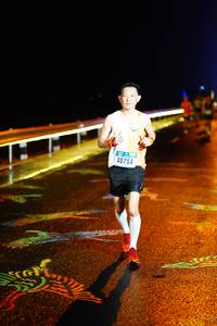 BIB: 40754
                            <button type="button" onclick="openModal(18270611)" class="btn btn-primary btn-sm float-right btn-popup" data-toggle="modal" data-target=".modal-high-quality">
                        <i class="fas fa-shopping-cart"></i> Add to Cart
                    </button>
                                            <button type="button" onclick="isThisMe(18270611, true)" class="btn btn-success btn-sm float-right btn-popup btn-isme hidden" data-toggle="tooltip" data-placement="bottom" title="นี่คือรูปของคุณใช่ไหม คลิกที่นี่เพื่อเอาเข้าอัลบั้ม">
                        <i class="fas fa-plus"></i> Add to album
                    </button>
                    <button type="button" onclick="isThisMe(18270611, false)" class="btn btn-warning btn-sm float-right btn-popup btn-isnotme hidden">
                        <i class="fas fa-ban"></i> Remove from album
                    </button>