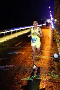 BIB: 40028
                            <button type="button" onclick="openModal(16223690)" class="btn btn-primary btn-sm float-right btn-popup" data-toggle="modal" data-target=".modal-high-quality">
                        <i class="fas fa-shopping-cart"></i> Add to Cart
                    </button>
                                            <button type="button" onclick="isThisMe(16223690, true)" class="btn btn-success btn-sm float-right btn-popup btn-isme hidden" data-toggle="tooltip" data-placement="bottom" title="นี่คือรูปของคุณใช่ไหม คลิกที่นี่เพื่อเอาเข้าอัลบั้ม">
                        <i class="fas fa-plus"></i> Add to album
                    </button>
                    <button type="button" onclick="isThisMe(16223690, false)" class="btn btn-warning btn-sm float-right btn-popup btn-isnotme hidden">
                        <i class="fas fa-ban"></i> Remove from album
                    </button>