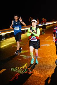 BIB: 42801, 44575
                            <button type="button" onclick="openModal(17392264)" class="btn btn-primary btn-sm float-right btn-popup" data-toggle="modal" data-target=".modal-high-quality">
                        <i class="fas fa-shopping-cart"></i> Add to Cart
                    </button>
                                            <button type="button" onclick="isThisMe(17392264, true)" class="btn btn-success btn-sm float-right btn-popup btn-isme hidden" data-toggle="tooltip" data-placement="bottom" title="นี่คือรูปของคุณใช่ไหม คลิกที่นี่เพื่อเอาเข้าอัลบั้ม">
                        <i class="fas fa-plus"></i> Add to album
                    </button>
                    <button type="button" onclick="isThisMe(17392264, false)" class="btn btn-warning btn-sm float-right btn-popup btn-isnotme hidden">
                        <i class="fas fa-ban"></i> Remove from album
                    </button>