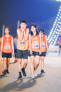 BIB: 26467, 22013, 27160, 172
                            <button type="button" onclick="openModal(18128653)" class="btn btn-primary btn-sm float-right btn-popup" data-toggle="modal" data-target=".modal-high-quality">
                        <i class="fas fa-shopping-cart"></i> Add to Cart
                    </button>
                                            <button type="button" onclick="isThisMe(18128653, true)" class="btn btn-success btn-sm float-right btn-popup btn-isme hidden" data-toggle="tooltip" data-placement="bottom" title="นี่คือรูปของคุณใช่ไหม คลิกที่นี่เพื่อเอาเข้าอัลบั้ม">
                        <i class="fas fa-plus"></i> Add to album
                    </button>
                    <button type="button" onclick="isThisMe(18128653, false)" class="btn btn-warning btn-sm float-right btn-popup btn-isnotme hidden">
                        <i class="fas fa-ban"></i> Remove from album
                    </button>