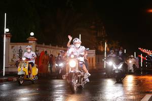 BIB: 
                            <button type="button" onclick="openModal(17780558)" class="btn btn-primary btn-sm float-right btn-popup" data-toggle="modal" data-target=".modal-high-quality">
                        <i class="fas fa-shopping-cart"></i> Add to Cart
                    </button>
                                            <button type="button" onclick="isThisMe(17780558, true)" class="btn btn-success btn-sm float-right btn-popup btn-isme hidden" data-toggle="tooltip" data-placement="bottom" title="นี่คือรูปของคุณใช่ไหม คลิกที่นี่เพื่อเอาเข้าอัลบั้ม">
                        <i class="fas fa-plus"></i> Add to album
                    </button>
                    <button type="button" onclick="isThisMe(17780558, false)" class="btn btn-warning btn-sm float-right btn-popup btn-isnotme hidden">
                        <i class="fas fa-ban"></i> Remove from album
                    </button>