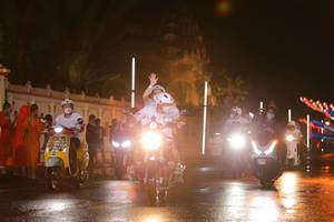 BIB: 
                            <button type="button" onclick="openModal(17780555)" class="btn btn-primary btn-sm float-right btn-popup" data-toggle="modal" data-target=".modal-high-quality">
                        <i class="fas fa-shopping-cart"></i> Add to Cart
                    </button>
                                            <button type="button" onclick="isThisMe(17780555, true)" class="btn btn-success btn-sm float-right btn-popup btn-isme hidden" data-toggle="tooltip" data-placement="bottom" title="นี่คือรูปของคุณใช่ไหม คลิกที่นี่เพื่อเอาเข้าอัลบั้ม">
                        <i class="fas fa-plus"></i> Add to album
                    </button>
                    <button type="button" onclick="isThisMe(17780555, false)" class="btn btn-warning btn-sm float-right btn-popup btn-isnotme hidden">
                        <i class="fas fa-ban"></i> Remove from album
                    </button>