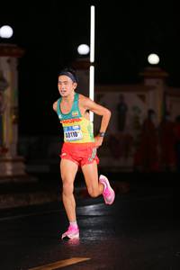 BIB: 40110
                            <button type="button" onclick="openModal(17780667)" class="btn btn-primary btn-sm float-right btn-popup" data-toggle="modal" data-target=".modal-high-quality">
                        <i class="fas fa-shopping-cart"></i> Add to Cart
                    </button>
                                            <button type="button" onclick="isThisMe(17780667, true)" class="btn btn-success btn-sm float-right btn-popup btn-isme hidden" data-toggle="tooltip" data-placement="bottom" title="นี่คือรูปของคุณใช่ไหม คลิกที่นี่เพื่อเอาเข้าอัลบั้ม">
                        <i class="fas fa-plus"></i> Add to album
                    </button>
                    <button type="button" onclick="isThisMe(17780667, false)" class="btn btn-warning btn-sm float-right btn-popup btn-isnotme hidden">
                        <i class="fas fa-ban"></i> Remove from album
                    </button>