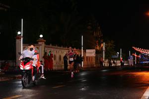 BIB: 
                            <button type="button" onclick="openModal(17780704)" class="btn btn-primary btn-sm float-right btn-popup" data-toggle="modal" data-target=".modal-high-quality">
                        <i class="fas fa-shopping-cart"></i> Add to Cart
                    </button>
                                            <button type="button" onclick="isThisMe(17780704, true)" class="btn btn-success btn-sm float-right btn-popup btn-isme hidden" data-toggle="tooltip" data-placement="bottom" title="นี่คือรูปของคุณใช่ไหม คลิกที่นี่เพื่อเอาเข้าอัลบั้ม">
                        <i class="fas fa-plus"></i> Add to album
                    </button>
                    <button type="button" onclick="isThisMe(17780704, false)" class="btn btn-warning btn-sm float-right btn-popup btn-isnotme hidden">
                        <i class="fas fa-ban"></i> Remove from album
                    </button>