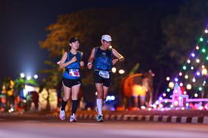 BIB: 055, 40333
                            <button type="button" onclick="openModal(16419739)" class="btn btn-primary btn-sm float-right btn-popup" data-toggle="modal" data-target=".modal-high-quality">
                        <i class="fas fa-shopping-cart"></i> Add to Cart
                    </button>
                                            <button type="button" onclick="isThisMe(16419739, true)" class="btn btn-success btn-sm float-right btn-popup btn-isme hidden" data-toggle="tooltip" data-placement="bottom" title="นี่คือรูปของคุณใช่ไหม คลิกที่นี่เพื่อเอาเข้าอัลบั้ม">
                        <i class="fas fa-plus"></i> Add to album
                    </button>
                    <button type="button" onclick="isThisMe(16419739, false)" class="btn btn-warning btn-sm float-right btn-popup btn-isnotme hidden">
                        <i class="fas fa-ban"></i> Remove from album
                    </button>