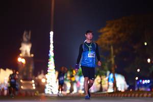 BIB: 415
                            <button type="button" onclick="openModal(16403186)" class="btn btn-primary btn-sm float-right btn-popup" data-toggle="modal" data-target=".modal-high-quality">
                        <i class="fas fa-shopping-cart"></i> Add to Cart
                    </button>
                                            <button type="button" onclick="isThisMe(16403186, true)" class="btn btn-success btn-sm float-right btn-popup btn-isme hidden" data-toggle="tooltip" data-placement="bottom" title="นี่คือรูปของคุณใช่ไหม คลิกที่นี่เพื่อเอาเข้าอัลบั้ม">
                        <i class="fas fa-plus"></i> Add to album
                    </button>
                    <button type="button" onclick="isThisMe(16403186, false)" class="btn btn-warning btn-sm float-right btn-popup btn-isnotme hidden">
                        <i class="fas fa-ban"></i> Remove from album
                    </button>
