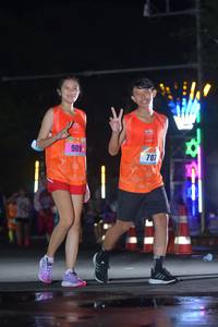 BIB: 909
                            <button type="button" onclick="openModal(17411823)" class="btn btn-primary btn-sm float-right btn-popup" data-toggle="modal" data-target=".modal-high-quality">
                        <i class="fas fa-shopping-cart"></i> Add to Cart
                    </button>
                                            <button type="button" onclick="isThisMe(17411823, true)" class="btn btn-success btn-sm float-right btn-popup btn-isme hidden" data-toggle="tooltip" data-placement="bottom" title="นี่คือรูปของคุณใช่ไหม คลิกที่นี่เพื่อเอาเข้าอัลบั้ม">
                        <i class="fas fa-plus"></i> Add to album
                    </button>
                    <button type="button" onclick="isThisMe(17411823, false)" class="btn btn-warning btn-sm float-right btn-popup btn-isnotme hidden">
                        <i class="fas fa-ban"></i> Remove from album
                    </button>
