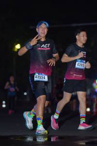 BIB: 42015, 42324
                            <button type="button" onclick="openModal(17420582)" class="btn btn-primary btn-sm float-right btn-popup" data-toggle="modal" data-target=".modal-high-quality">
                        <i class="fas fa-shopping-cart"></i> Add to Cart
                    </button>
                                            <button type="button" onclick="isThisMe(17420582, true)" class="btn btn-success btn-sm float-right btn-popup btn-isme hidden" data-toggle="tooltip" data-placement="bottom" title="นี่คือรูปของคุณใช่ไหม คลิกที่นี่เพื่อเอาเข้าอัลบั้ม">
                        <i class="fas fa-plus"></i> Add to album
                    </button>
                    <button type="button" onclick="isThisMe(17420582, false)" class="btn btn-warning btn-sm float-right btn-popup btn-isnotme hidden">
                        <i class="fas fa-ban"></i> Remove from album
                    </button>
