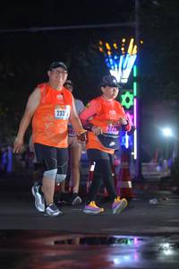 BIB: 233, 2725, 693
                            <button type="button" onclick="openModal(17452120)" class="btn btn-primary btn-sm float-right btn-popup" data-toggle="modal" data-target=".modal-high-quality">
                        <i class="fas fa-shopping-cart"></i> Add to Cart
                    </button>
                                            <button type="button" onclick="isThisMe(17452120, true)" class="btn btn-success btn-sm float-right btn-popup btn-isme hidden" data-toggle="tooltip" data-placement="bottom" title="นี่คือรูปของคุณใช่ไหม คลิกที่นี่เพื่อเอาเข้าอัลบั้ม">
                        <i class="fas fa-plus"></i> Add to album
                    </button>
                    <button type="button" onclick="isThisMe(17452120, false)" class="btn btn-warning btn-sm float-right btn-popup btn-isnotme hidden">
                        <i class="fas fa-ban"></i> Remove from album
                    </button>