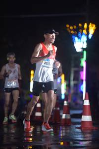 BIB: 4115
                            <button type="button" onclick="openModal(16912921)" class="btn btn-primary btn-sm float-right btn-popup" data-toggle="modal" data-target=".modal-high-quality">
                        <i class="fas fa-shopping-cart"></i> Add to Cart
                    </button>
                                            <button type="button" onclick="isThisMe(16912921, true)" class="btn btn-success btn-sm float-right btn-popup btn-isme hidden" data-toggle="tooltip" data-placement="bottom" title="นี่คือรูปของคุณใช่ไหม คลิกที่นี่เพื่อเอาเข้าอัลบั้ม">
                        <i class="fas fa-plus"></i> Add to album
                    </button>
                    <button type="button" onclick="isThisMe(16912921, false)" class="btn btn-warning btn-sm float-right btn-popup btn-isnotme hidden">
                        <i class="fas fa-ban"></i> Remove from album
                    </button>