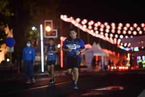 BIB: 3130
                            <button type="button" onclick="openModal(17718786)" class="btn btn-primary btn-sm float-right btn-popup" data-toggle="modal" data-target=".modal-high-quality">
                        <i class="fas fa-shopping-cart"></i> Add to Cart
                    </button>
                                            <button type="button" onclick="isThisMe(17718786, true)" class="btn btn-success btn-sm float-right btn-popup btn-isme hidden" data-toggle="tooltip" data-placement="bottom" title="นี่คือรูปของคุณใช่ไหม คลิกที่นี่เพื่อเอาเข้าอัลบั้ม">
                        <i class="fas fa-plus"></i> Add to album
                    </button>
                    <button type="button" onclick="isThisMe(17718786, false)" class="btn btn-warning btn-sm float-right btn-popup btn-isnotme hidden">
                        <i class="fas fa-ban"></i> Remove from album
                    </button>