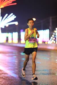 BIB: 44198
                            <button type="button" onclick="openModal(16872843)" class="btn btn-primary btn-sm float-right btn-popup" data-toggle="modal" data-target=".modal-high-quality">
                        <i class="fas fa-shopping-cart"></i> Add to Cart
                    </button>
                                            <button type="button" onclick="isThisMe(16872843, true)" class="btn btn-success btn-sm float-right btn-popup btn-isme hidden" data-toggle="tooltip" data-placement="bottom" title="นี่คือรูปของคุณใช่ไหม คลิกที่นี่เพื่อเอาเข้าอัลบั้ม">
                        <i class="fas fa-plus"></i> Add to album
                    </button>
                    <button type="button" onclick="isThisMe(16872843, false)" class="btn btn-warning btn-sm float-right btn-popup btn-isnotme hidden">
                        <i class="fas fa-ban"></i> Remove from album
                    </button>