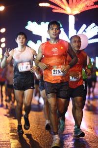 BIB: 2257, 
                            <button type="button" onclick="openModal(16875133)" class="btn btn-primary btn-sm float-right btn-popup" data-toggle="modal" data-target=".modal-high-quality">
                        <i class="fas fa-shopping-cart"></i> Add to Cart
                    </button>
                                            <button type="button" onclick="isThisMe(16875133, true)" class="btn btn-success btn-sm float-right btn-popup btn-isme hidden" data-toggle="tooltip" data-placement="bottom" title="นี่คือรูปของคุณใช่ไหม คลิกที่นี่เพื่อเอาเข้าอัลบั้ม">
                        <i class="fas fa-plus"></i> Add to album
                    </button>
                    <button type="button" onclick="isThisMe(16875133, false)" class="btn btn-warning btn-sm float-right btn-popup btn-isnotme hidden">
                        <i class="fas fa-ban"></i> Remove from album
                    </button>