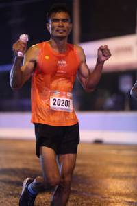 BIB: 20201
                            <button type="button" onclick="openModal(16876434)" class="btn btn-primary btn-sm float-right btn-popup" data-toggle="modal" data-target=".modal-high-quality">
                        <i class="fas fa-shopping-cart"></i> Add to Cart
                    </button>
                                            <button type="button" onclick="isThisMe(16876434, true)" class="btn btn-success btn-sm float-right btn-popup btn-isme hidden" data-toggle="tooltip" data-placement="bottom" title="นี่คือรูปของคุณใช่ไหม คลิกที่นี่เพื่อเอาเข้าอัลบั้ม">
                        <i class="fas fa-plus"></i> Add to album
                    </button>
                    <button type="button" onclick="isThisMe(16876434, false)" class="btn btn-warning btn-sm float-right btn-popup btn-isnotme hidden">
                        <i class="fas fa-ban"></i> Remove from album
                    </button>