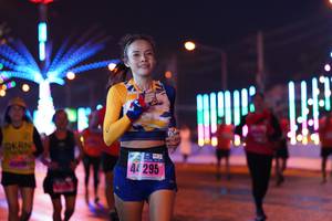 BIB: 295
                            <button type="button" onclick="openModal(17647352)" class="btn btn-primary btn-sm float-right btn-popup" data-toggle="modal" data-target=".modal-high-quality">
                        <i class="fas fa-shopping-cart"></i> Add to Cart
                    </button>
                                            <button type="button" onclick="isThisMe(17647352, true)" class="btn btn-success btn-sm float-right btn-popup btn-isme hidden" data-toggle="tooltip" data-placement="bottom" title="นี่คือรูปของคุณใช่ไหม คลิกที่นี่เพื่อเอาเข้าอัลบั้ม">
                        <i class="fas fa-plus"></i> Add to album
                    </button>
                    <button type="button" onclick="isThisMe(17647352, false)" class="btn btn-warning btn-sm float-right btn-popup btn-isnotme hidden">
                        <i class="fas fa-ban"></i> Remove from album
                    </button>