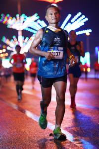 BIB: 137
                            <button type="button" onclick="openModal(17635063)" class="btn btn-primary btn-sm float-right btn-popup" data-toggle="modal" data-target=".modal-high-quality">
                        <i class="fas fa-shopping-cart"></i> Add to Cart
                    </button>
                                            <button type="button" onclick="isThisMe(17635063, true)" class="btn btn-success btn-sm float-right btn-popup btn-isme hidden" data-toggle="tooltip" data-placement="bottom" title="นี่คือรูปของคุณใช่ไหม คลิกที่นี่เพื่อเอาเข้าอัลบั้ม">
                        <i class="fas fa-plus"></i> Add to album
                    </button>
                    <button type="button" onclick="isThisMe(17635063, false)" class="btn btn-warning btn-sm float-right btn-popup btn-isnotme hidden">
                        <i class="fas fa-ban"></i> Remove from album
                    </button>