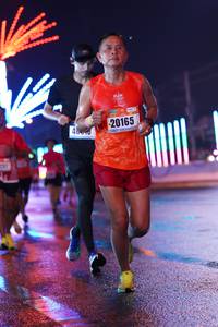 BIB: 400, 20165, 251
                            <button type="button" onclick="openModal(17629358)" class="btn btn-primary btn-sm float-right btn-popup" data-toggle="modal" data-target=".modal-high-quality">
                        <i class="fas fa-shopping-cart"></i> Add to Cart
                    </button>
                                            <button type="button" onclick="isThisMe(17629358, true)" class="btn btn-success btn-sm float-right btn-popup btn-isme hidden" data-toggle="tooltip" data-placement="bottom" title="นี่คือรูปของคุณใช่ไหม คลิกที่นี่เพื่อเอาเข้าอัลบั้ม">
                        <i class="fas fa-plus"></i> Add to album
                    </button>
                    <button type="button" onclick="isThisMe(17629358, false)" class="btn btn-warning btn-sm float-right btn-popup btn-isnotme hidden">
                        <i class="fas fa-ban"></i> Remove from album
                    </button>