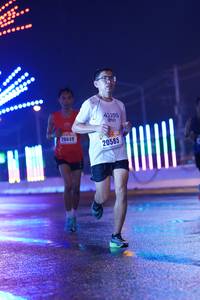 BIB: 0000, 42195, 20649, 20585
                            <button type="button" onclick="openModal(17619433)" class="btn btn-primary btn-sm float-right btn-popup" data-toggle="modal" data-target=".modal-high-quality">
                        <i class="fas fa-shopping-cart"></i> Add to Cart
                    </button>
                                            <button type="button" onclick="isThisMe(17619433, true)" class="btn btn-success btn-sm float-right btn-popup btn-isme hidden" data-toggle="tooltip" data-placement="bottom" title="นี่คือรูปของคุณใช่ไหม คลิกที่นี่เพื่อเอาเข้าอัลบั้ม">
                        <i class="fas fa-plus"></i> Add to album
                    </button>
                    <button type="button" onclick="isThisMe(17619433, false)" class="btn btn-warning btn-sm float-right btn-popup btn-isnotme hidden">
                        <i class="fas fa-ban"></i> Remove from album
                    </button>