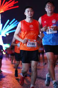 BIB: 215, 21185
                            <button type="button" onclick="openModal(17635889)" class="btn btn-primary btn-sm float-right btn-popup" data-toggle="modal" data-target=".modal-high-quality">
                        <i class="fas fa-shopping-cart"></i> Add to Cart
                    </button>
                                            <button type="button" onclick="isThisMe(17635889, true)" class="btn btn-success btn-sm float-right btn-popup btn-isme hidden" data-toggle="tooltip" data-placement="bottom" title="นี่คือรูปของคุณใช่ไหม คลิกที่นี่เพื่อเอาเข้าอัลบั้ม">
                        <i class="fas fa-plus"></i> Add to album
                    </button>
                    <button type="button" onclick="isThisMe(17635889, false)" class="btn btn-warning btn-sm float-right btn-popup btn-isnotme hidden">
                        <i class="fas fa-ban"></i> Remove from album
                    </button>