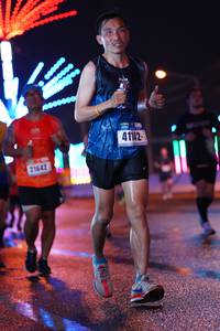 BIB: 41142, 21642
                            <button type="button" onclick="openModal(17640002)" class="btn btn-primary btn-sm float-right btn-popup" data-toggle="modal" data-target=".modal-high-quality">
                        <i class="fas fa-shopping-cart"></i> Add to Cart
                    </button>
                                            <button type="button" onclick="isThisMe(17640002, true)" class="btn btn-success btn-sm float-right btn-popup btn-isme hidden" data-toggle="tooltip" data-placement="bottom" title="นี่คือรูปของคุณใช่ไหม คลิกที่นี่เพื่อเอาเข้าอัลบั้ม">
                        <i class="fas fa-plus"></i> Add to album
                    </button>
                    <button type="button" onclick="isThisMe(17640002, false)" class="btn btn-warning btn-sm float-right btn-popup btn-isnotme hidden">
                        <i class="fas fa-ban"></i> Remove from album
                    </button>