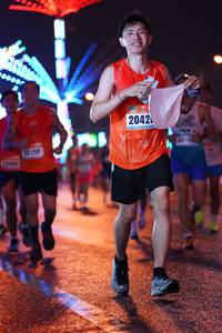 BIB: 2042, 24250, 2294
                            <button type="button" onclick="openModal(17635571)" class="btn btn-primary btn-sm float-right btn-popup" data-toggle="modal" data-target=".modal-high-quality">
                        <i class="fas fa-shopping-cart"></i> Add to Cart
                    </button>
                                            <button type="button" onclick="isThisMe(17635571, true)" class="btn btn-success btn-sm float-right btn-popup btn-isme hidden" data-toggle="tooltip" data-placement="bottom" title="นี่คือรูปของคุณใช่ไหม คลิกที่นี่เพื่อเอาเข้าอัลบั้ม">
                        <i class="fas fa-plus"></i> Add to album
                    </button>
                    <button type="button" onclick="isThisMe(17635571, false)" class="btn btn-warning btn-sm float-right btn-popup btn-isnotme hidden">
                        <i class="fas fa-ban"></i> Remove from album
                    </button>