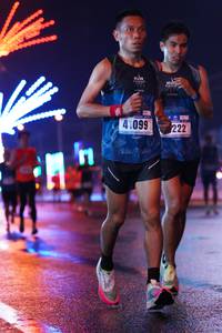 BIB: 4099, 222
                            <button type="button" onclick="openModal(17639246)" class="btn btn-primary btn-sm float-right btn-popup" data-toggle="modal" data-target=".modal-high-quality">
                        <i class="fas fa-shopping-cart"></i> Add to Cart
                    </button>
                                            <button type="button" onclick="isThisMe(17639246, true)" class="btn btn-success btn-sm float-right btn-popup btn-isme hidden" data-toggle="tooltip" data-placement="bottom" title="นี่คือรูปของคุณใช่ไหม คลิกที่นี่เพื่อเอาเข้าอัลบั้ม">
                        <i class="fas fa-plus"></i> Add to album
                    </button>
                    <button type="button" onclick="isThisMe(17639246, false)" class="btn btn-warning btn-sm float-right btn-popup btn-isnotme hidden">
                        <i class="fas fa-ban"></i> Remove from album
                    </button>