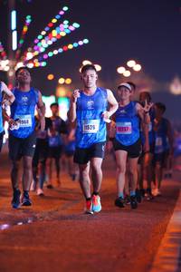 BIB: 0968, 11526, 12737
                            <button type="button" onclick="openModal(17704542)" class="btn btn-primary btn-sm float-right btn-popup" data-toggle="modal" data-target=".modal-high-quality">
                        <i class="fas fa-shopping-cart"></i> Add to Cart
                    </button>
                                            <button type="button" onclick="isThisMe(17704542, true)" class="btn btn-success btn-sm float-right btn-popup btn-isme hidden" data-toggle="tooltip" data-placement="bottom" title="นี่คือรูปของคุณใช่ไหม คลิกที่นี่เพื่อเอาเข้าอัลบั้ม">
                        <i class="fas fa-plus"></i> Add to album
                    </button>
                    <button type="button" onclick="isThisMe(17704542, false)" class="btn btn-warning btn-sm float-right btn-popup btn-isnotme hidden">
                        <i class="fas fa-ban"></i> Remove from album
                    </button>