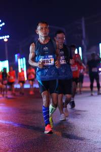 BIB: 0162
                            <button type="button" onclick="openModal(17687564)" class="btn btn-primary btn-sm float-right btn-popup" data-toggle="modal" data-target=".modal-high-quality">
                        <i class="fas fa-shopping-cart"></i> Add to Cart
                    </button>
                                            <button type="button" onclick="isThisMe(17687564, true)" class="btn btn-success btn-sm float-right btn-popup btn-isme hidden" data-toggle="tooltip" data-placement="bottom" title="นี่คือรูปของคุณใช่ไหม คลิกที่นี่เพื่อเอาเข้าอัลบั้ม">
                        <i class="fas fa-plus"></i> Add to album
                    </button>
                    <button type="button" onclick="isThisMe(17687564, false)" class="btn btn-warning btn-sm float-right btn-popup btn-isnotme hidden">
                        <i class="fas fa-ban"></i> Remove from album
                    </button>