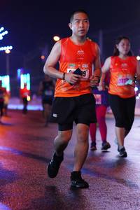 BIB: 272
                            <button type="button" onclick="openModal(17693607)" class="btn btn-primary btn-sm float-right btn-popup" data-toggle="modal" data-target=".modal-high-quality">
                        <i class="fas fa-shopping-cart"></i> Add to Cart
                    </button>
                                            <button type="button" onclick="isThisMe(17693607, true)" class="btn btn-success btn-sm float-right btn-popup btn-isme hidden" data-toggle="tooltip" data-placement="bottom" title="นี่คือรูปของคุณใช่ไหม คลิกที่นี่เพื่อเอาเข้าอัลบั้ม">
                        <i class="fas fa-plus"></i> Add to album
                    </button>
                    <button type="button" onclick="isThisMe(17693607, false)" class="btn btn-warning btn-sm float-right btn-popup btn-isnotme hidden">
                        <i class="fas fa-ban"></i> Remove from album
                    </button>