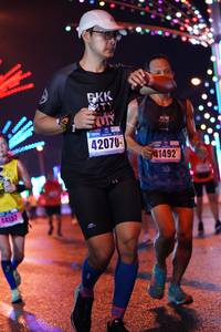 BIB: 42070, 41492, 000000
                            <button type="button" onclick="openModal(17679085)" class="btn btn-primary btn-sm float-right btn-popup" data-toggle="modal" data-target=".modal-high-quality">
                        <i class="fas fa-shopping-cart"></i> Add to Cart
                    </button>
                                            <button type="button" onclick="isThisMe(17679085, true)" class="btn btn-success btn-sm float-right btn-popup btn-isme hidden" data-toggle="tooltip" data-placement="bottom" title="นี่คือรูปของคุณใช่ไหม คลิกที่นี่เพื่อเอาเข้าอัลบั้ม">
                        <i class="fas fa-plus"></i> Add to album
                    </button>
                    <button type="button" onclick="isThisMe(17679085, false)" class="btn btn-warning btn-sm float-right btn-popup btn-isnotme hidden">
                        <i class="fas fa-ban"></i> Remove from album
                    </button>