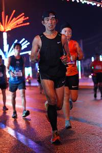 BIB: 0823
                            <button type="button" onclick="openModal(17684692)" class="btn btn-primary btn-sm float-right btn-popup" data-toggle="modal" data-target=".modal-high-quality">
                        <i class="fas fa-shopping-cart"></i> Add to Cart
                    </button>
                                            <button type="button" onclick="isThisMe(17684692, true)" class="btn btn-success btn-sm float-right btn-popup btn-isme hidden" data-toggle="tooltip" data-placement="bottom" title="นี่คือรูปของคุณใช่ไหม คลิกที่นี่เพื่อเอาเข้าอัลบั้ม">
                        <i class="fas fa-plus"></i> Add to album
                    </button>
                    <button type="button" onclick="isThisMe(17684692, false)" class="btn btn-warning btn-sm float-right btn-popup btn-isnotme hidden">
                        <i class="fas fa-ban"></i> Remove from album
                    </button>