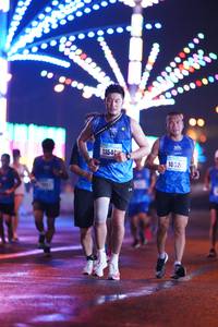 BIB: 1154, 1032
                            <button type="button" onclick="openModal(17701340)" class="btn btn-primary btn-sm float-right btn-popup" data-toggle="modal" data-target=".modal-high-quality">
                        <i class="fas fa-shopping-cart"></i> Add to Cart
                    </button>
                                            <button type="button" onclick="isThisMe(17701340, true)" class="btn btn-success btn-sm float-right btn-popup btn-isme hidden" data-toggle="tooltip" data-placement="bottom" title="นี่คือรูปของคุณใช่ไหม คลิกที่นี่เพื่อเอาเข้าอัลบั้ม">
                        <i class="fas fa-plus"></i> Add to album
                    </button>
                    <button type="button" onclick="isThisMe(17701340, false)" class="btn btn-warning btn-sm float-right btn-popup btn-isnotme hidden">
                        <i class="fas fa-ban"></i> Remove from album
                    </button>