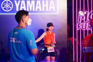 BIB: 4229
                            <button type="button" onclick="openModal(17730199)" class="btn btn-primary btn-sm float-right btn-popup" data-toggle="modal" data-target=".modal-high-quality">
                        <i class="fas fa-shopping-cart"></i> Add to Cart
                    </button>
                                            <button type="button" onclick="isThisMe(17730199, true)" class="btn btn-success btn-sm float-right btn-popup btn-isme hidden" data-toggle="tooltip" data-placement="bottom" title="นี่คือรูปของคุณใช่ไหม คลิกที่นี่เพื่อเอาเข้าอัลบั้ม">
                        <i class="fas fa-plus"></i> Add to album
                    </button>
                    <button type="button" onclick="isThisMe(17730199, false)" class="btn btn-warning btn-sm float-right btn-popup btn-isnotme hidden">
                        <i class="fas fa-ban"></i> Remove from album
                    </button>