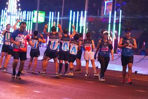 BIB: 43070, 44303
                            <button type="button" onclick="openModal(17727234)" class="btn btn-primary btn-sm float-right btn-popup" data-toggle="modal" data-target=".modal-high-quality">
                        <i class="fas fa-shopping-cart"></i> Add to Cart
                    </button>
                                            <button type="button" onclick="isThisMe(17727234, true)" class="btn btn-success btn-sm float-right btn-popup btn-isme hidden" data-toggle="tooltip" data-placement="bottom" title="นี่คือรูปของคุณใช่ไหม คลิกที่นี่เพื่อเอาเข้าอัลบั้ม">
                        <i class="fas fa-plus"></i> Add to album
                    </button>
                    <button type="button" onclick="isThisMe(17727234, false)" class="btn btn-warning btn-sm float-right btn-popup btn-isnotme hidden">
                        <i class="fas fa-ban"></i> Remove from album
                    </button>