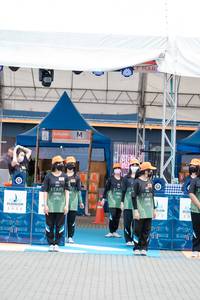 BIB: 2022, 122
                            <button type="button" onclick="openModal(17919609)" class="btn btn-primary btn-sm float-right btn-popup" data-toggle="modal" data-target=".modal-high-quality">
                        <i class="fas fa-shopping-cart"></i> Add to Cart
                    </button>
                                            <button type="button" onclick="isThisMe(17919609, true)" class="btn btn-success btn-sm float-right btn-popup btn-isme hidden" data-toggle="tooltip" data-placement="bottom" title="นี่คือรูปของคุณใช่ไหม คลิกที่นี่เพื่อเอาเข้าอัลบั้ม">
                        <i class="fas fa-plus"></i> Add to album
                    </button>
                    <button type="button" onclick="isThisMe(17919609, false)" class="btn btn-warning btn-sm float-right btn-popup btn-isnotme hidden">
                        <i class="fas fa-ban"></i> Remove from album
                    </button>